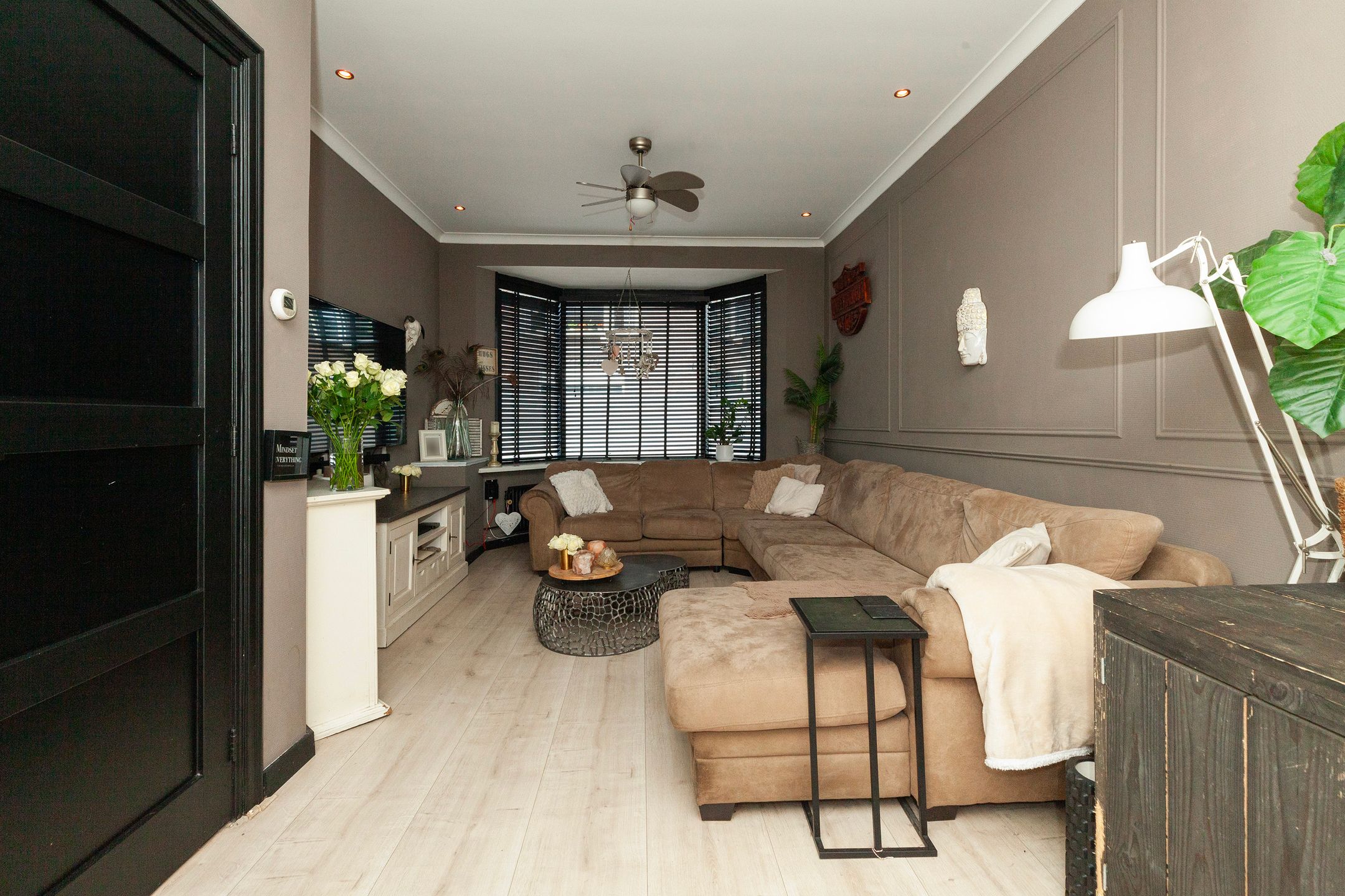 Foto 12 van van Riebeeckstraat 69