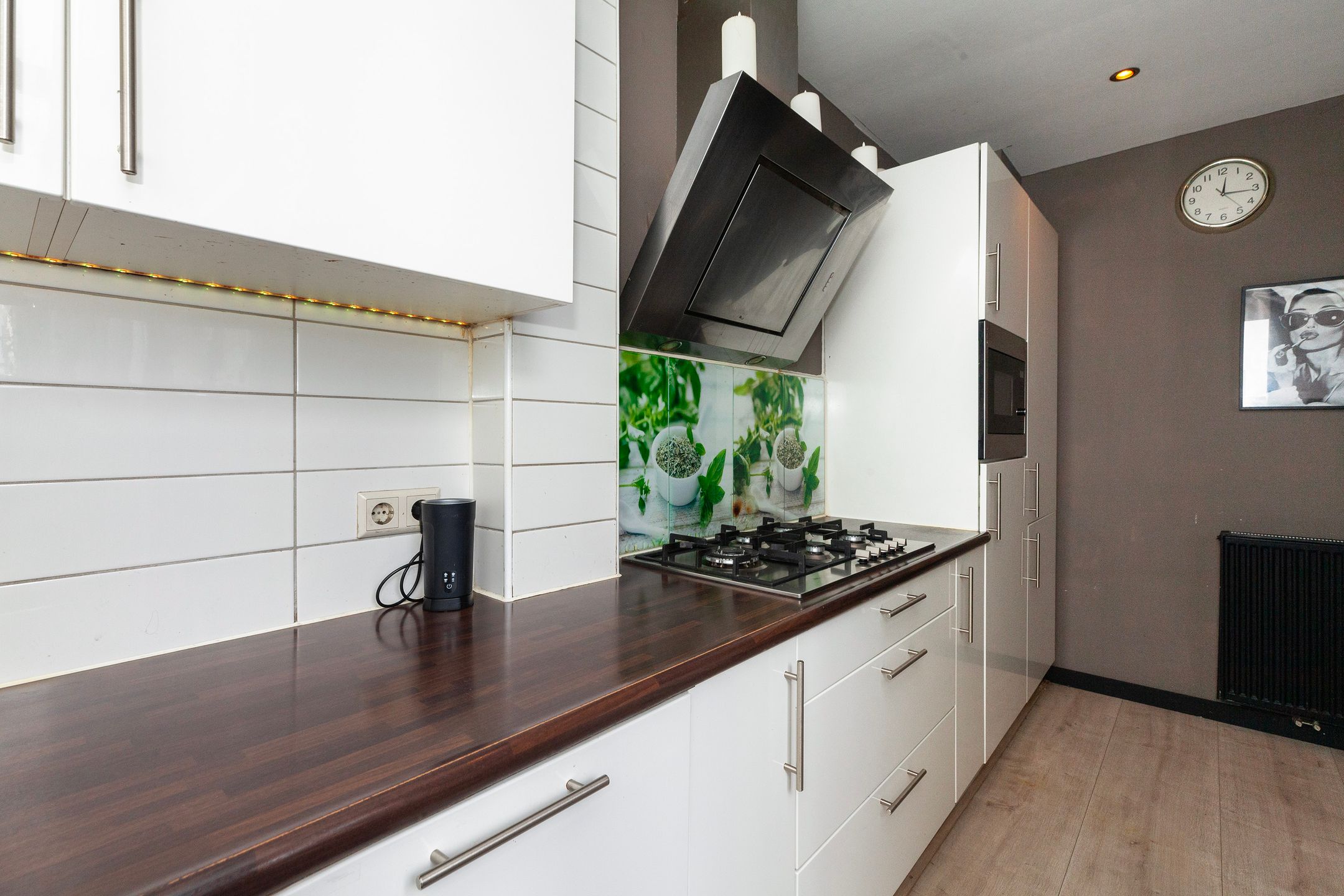 Foto 15 van van Riebeeckstraat 69