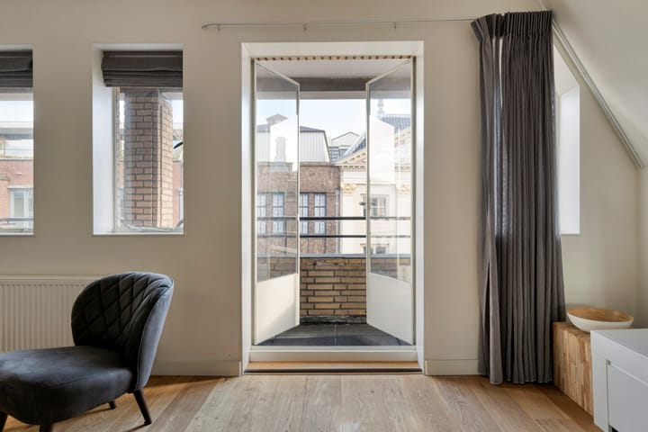 Foto 27 van Breestraat 89-E