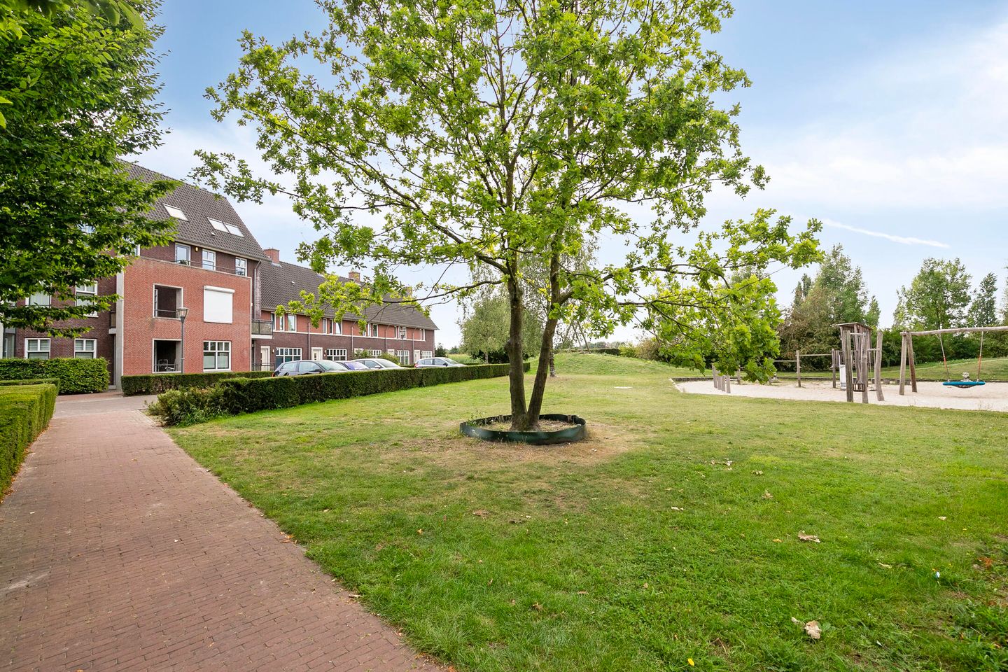 Photo 29 of Elshouter 47