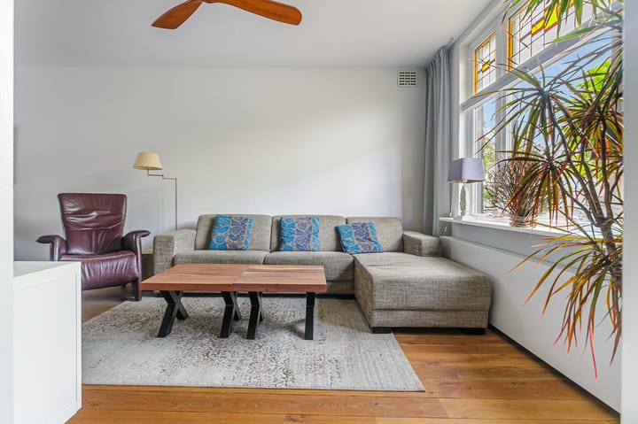 Foto 8 van Dokter Rutgers van der Loeffstraat 11