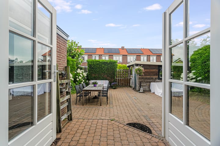 Foto 24 van Dokter Rutgers van der Loeffstraat 11