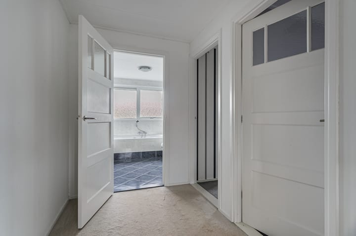 Foto 37 van Dokter Rutgers van der Loeffstraat 11