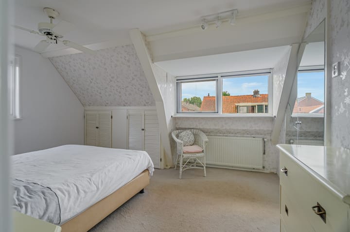 Foto 40 van Dokter Rutgers van der Loeffstraat 11