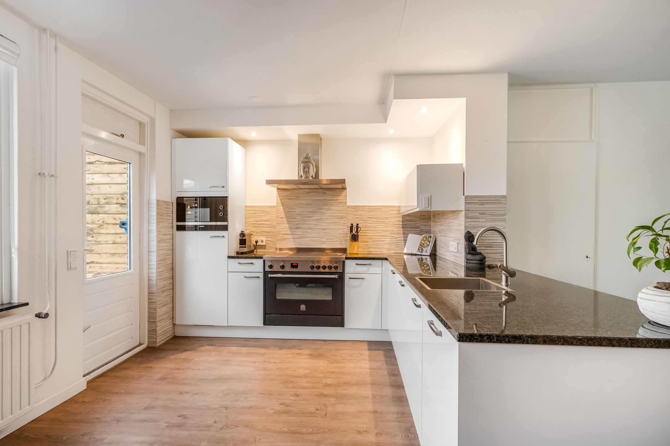 Foto 3 van Nieuwe Brouwerstraat 11