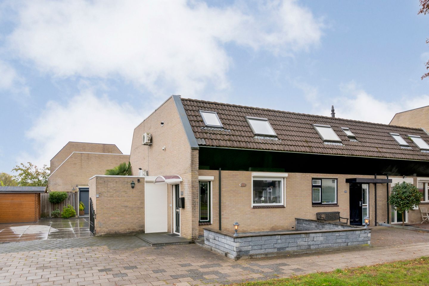 Foto 1 van Grovestins 105