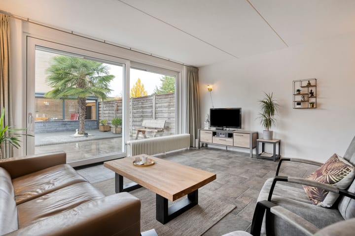 Foto 7 van Grovestins 105