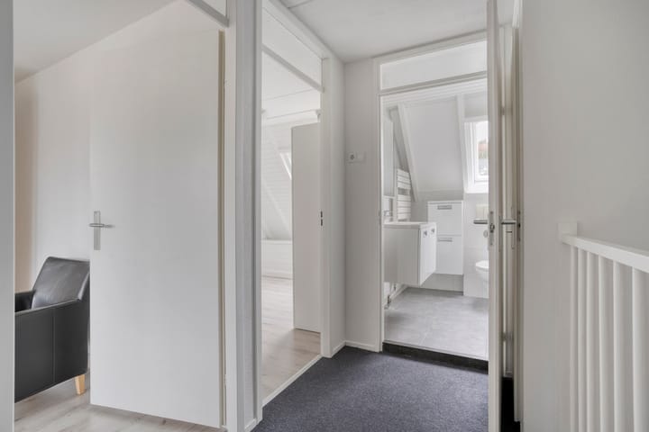 Foto 13 van Grovestins 105