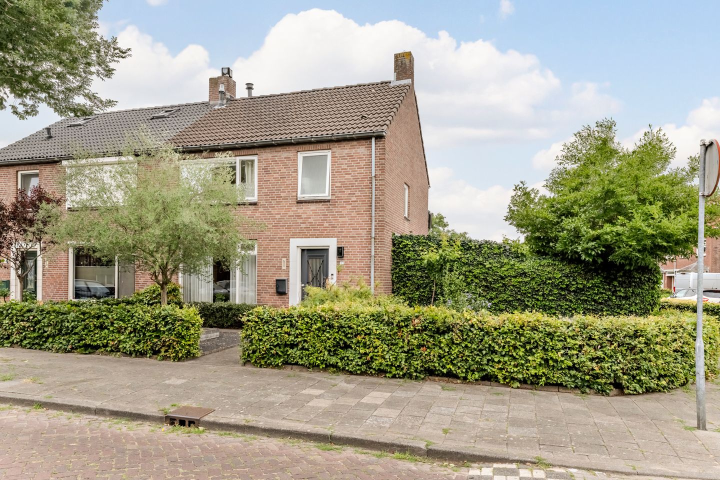 Foto 1 van Julianalaan 23