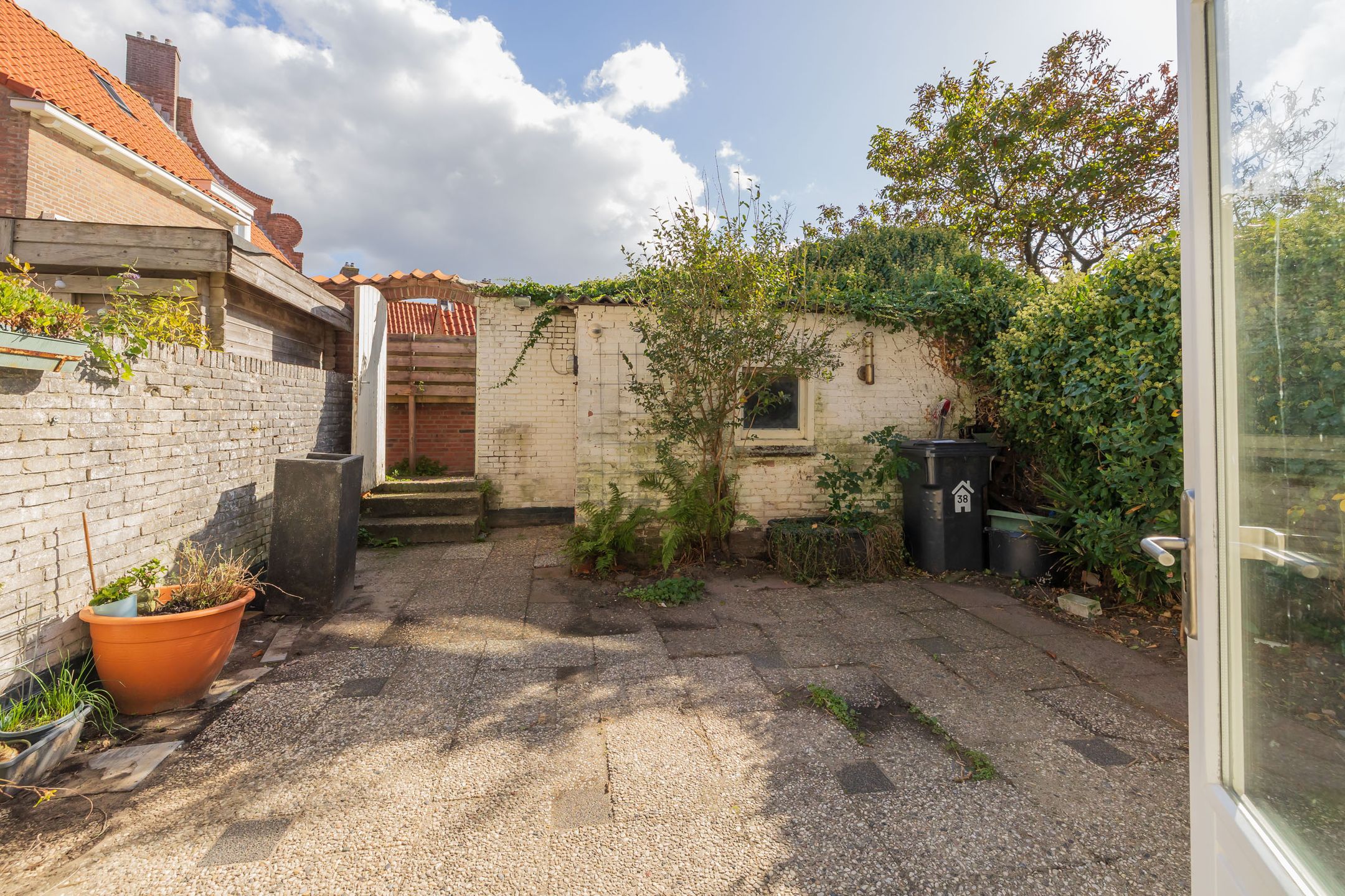 Foto 21 van Burgemeester Engelbertsstraat 38