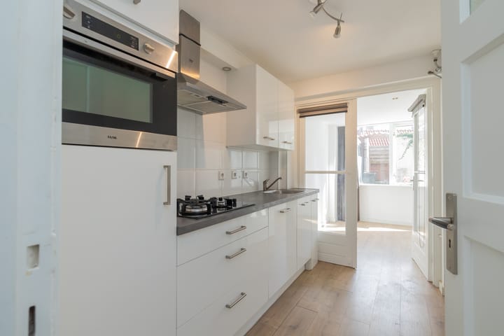 Foto 26 van Burgemeester Engelbertsstraat 38