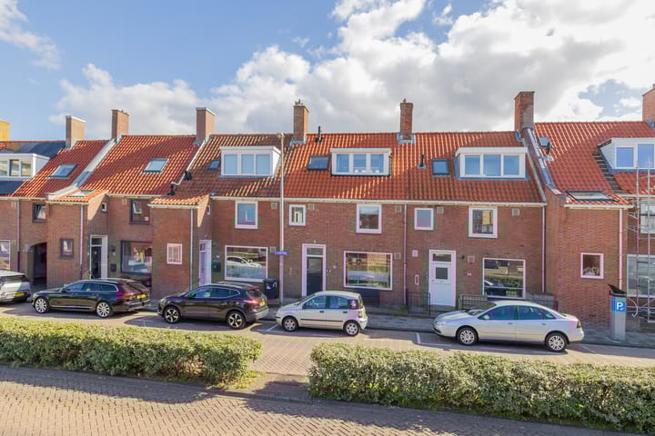 Foto 46 van Burgemeester Engelbertsstraat 38