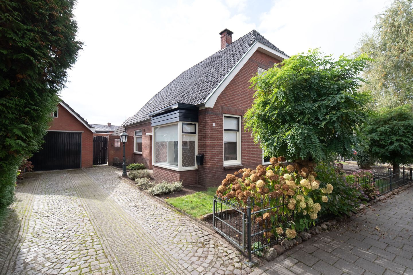 Photo 5 of Koninginneweg 6