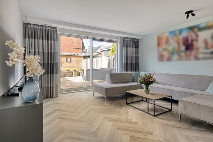 Foto 2 van Witte Ring 121-A