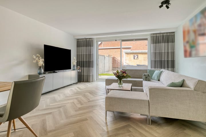 Foto 6 van Witte Ring 121-A