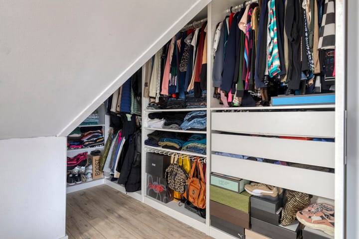 Foto 22 van Witte Ring 121-A