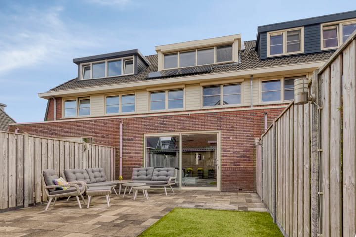 Foto 24 van Witte Ring 121-A