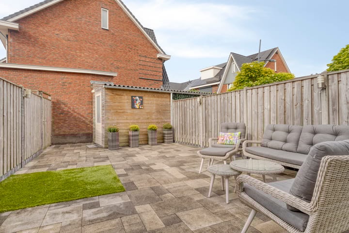 Foto 25 van Witte Ring 121-A