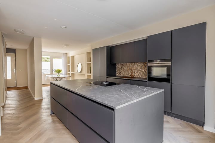 Photo 14 of Merkelbachstraat 49