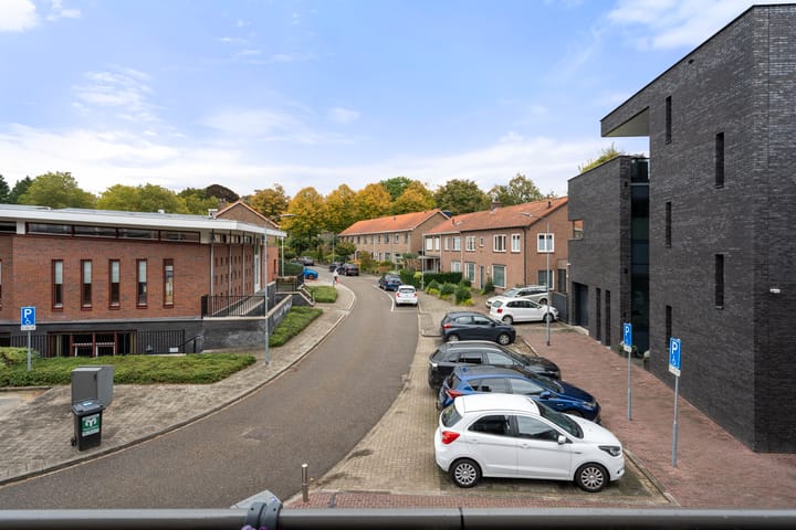 Photo 8 of Driehoek 1-D