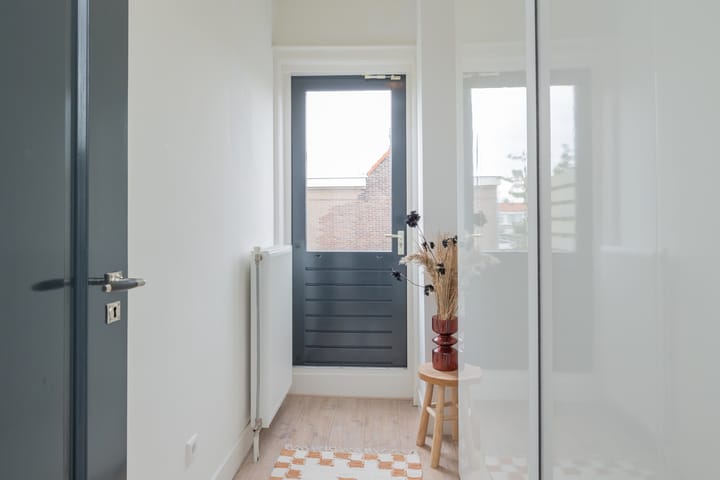 Foto 18 van Karel van Manderstraat 44