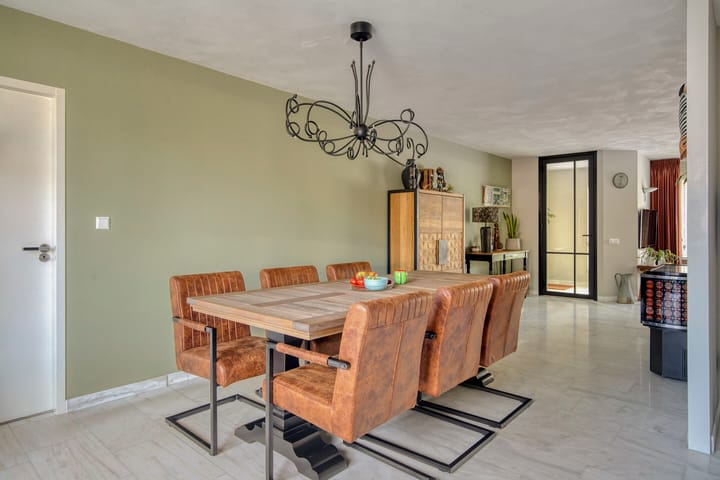 Photo 13 of Grasklokje 102