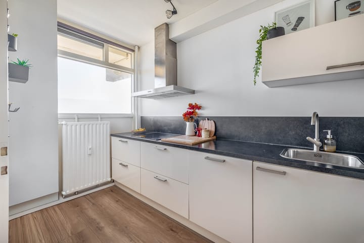 Foto 13 van Louis Couperusplaats 169