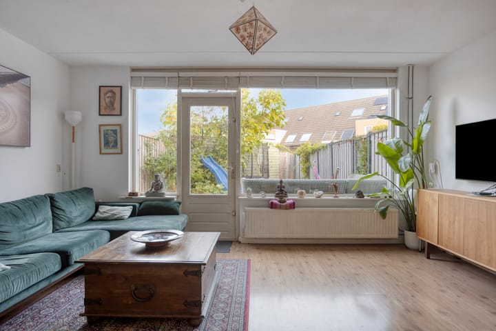 Foto 9 van Bisschop Romerostraat 69