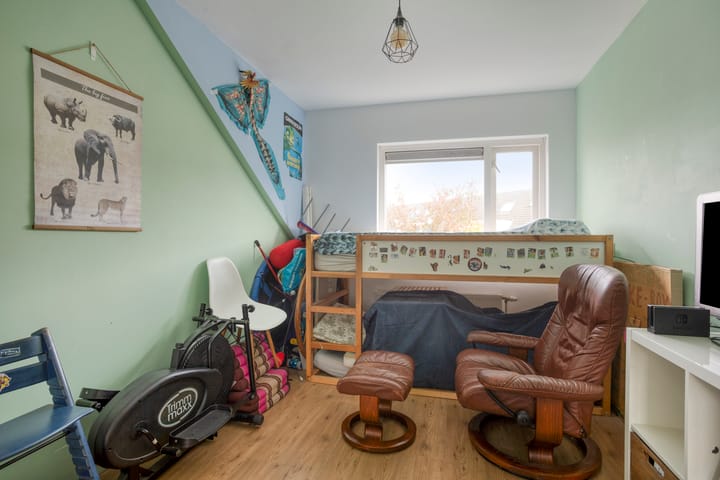 Foto 25 van Bisschop Romerostraat 69