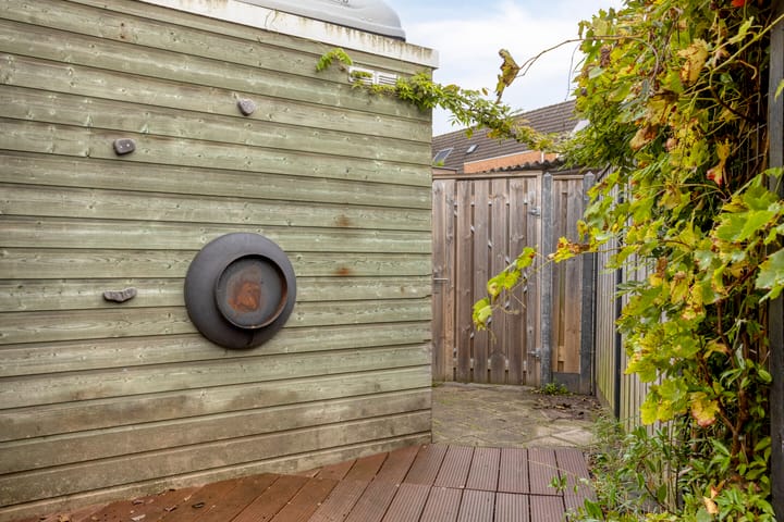 Foto 32 van Bisschop Romerostraat 69