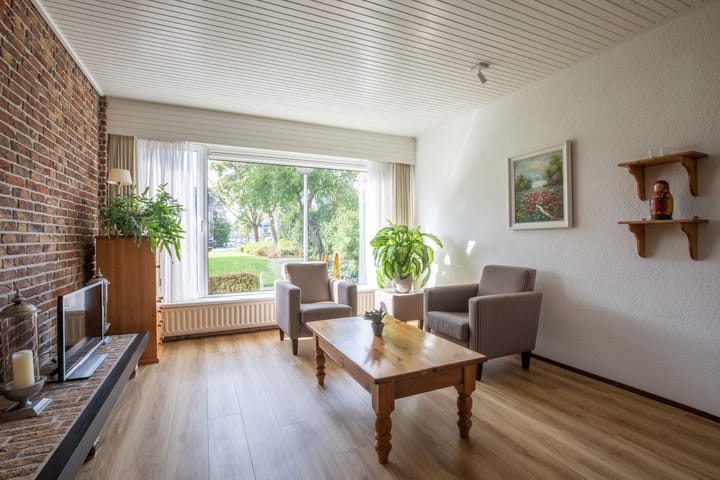 Photo 10 of Willem-Alexanderstraat 53