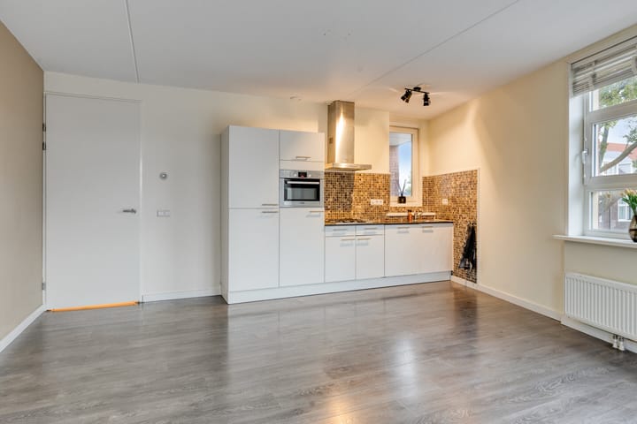 Photo 13 of Zuiderkerkstraat 35