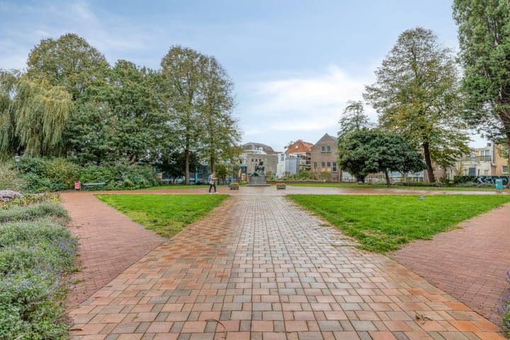 Photo 29 of Zuiderkerkstraat 35