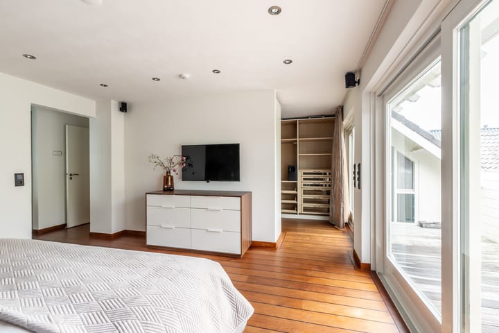 Photo 24 of St.-Lambertusstraat 38