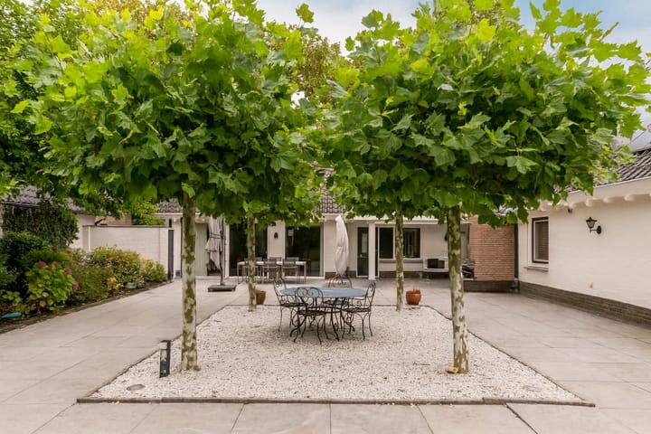 Photo 40 of St.-Lambertusstraat 38