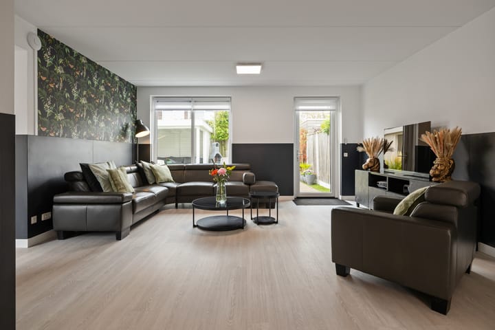 Foto 5 van Notenhout 4