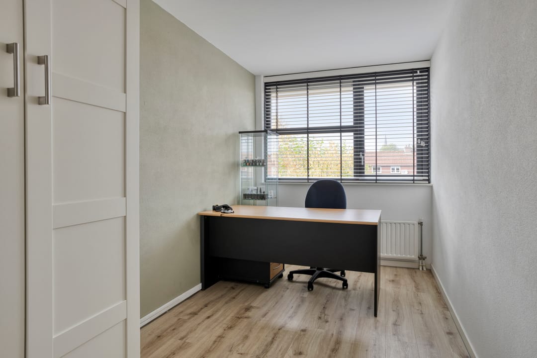 Photo 23 of Simon Luymesstraat 15