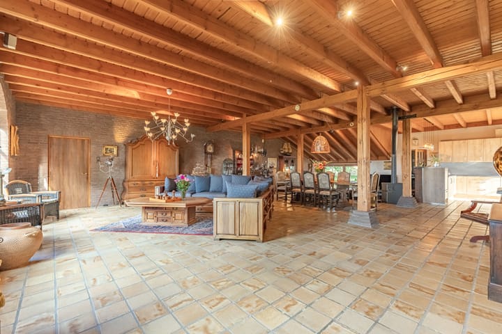 Foto 8 van Vossestraat 4