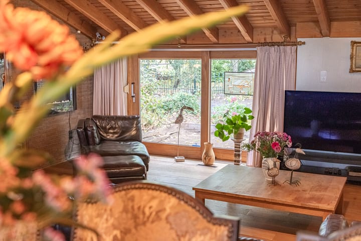 Foto 18 van Vossestraat 4