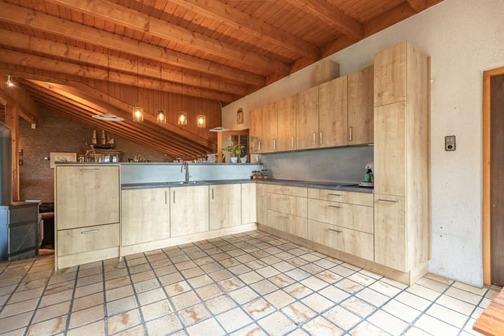 Foto 22 van Vossestraat 4