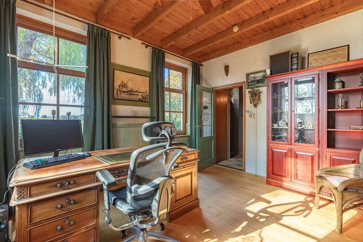 Foto 28 van Vossestraat 4