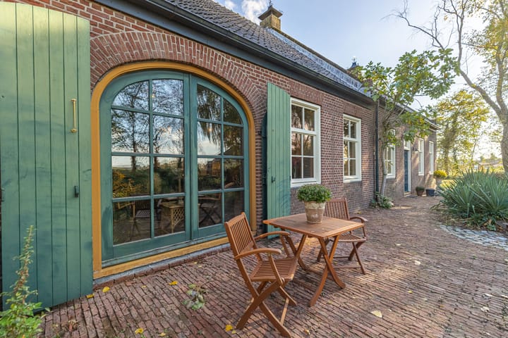 Foto 43 van Vossestraat 4