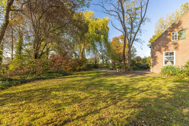 Foto 50 van Vossestraat 4