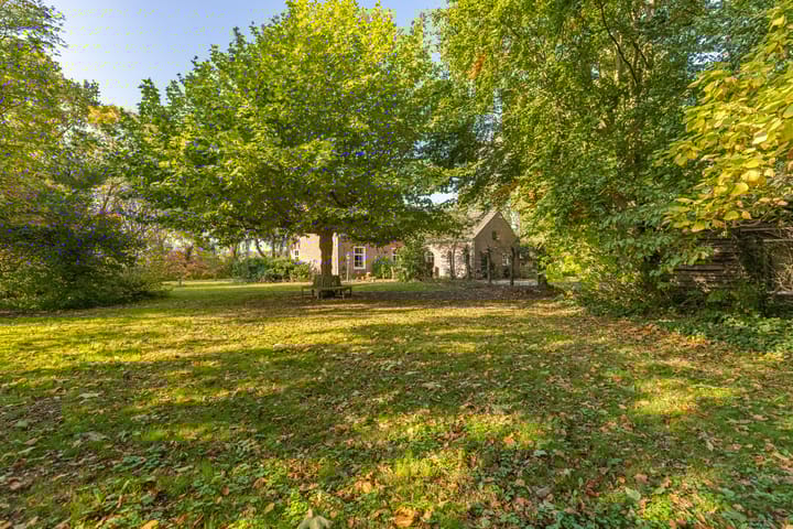 Foto 52 van Vossestraat 4