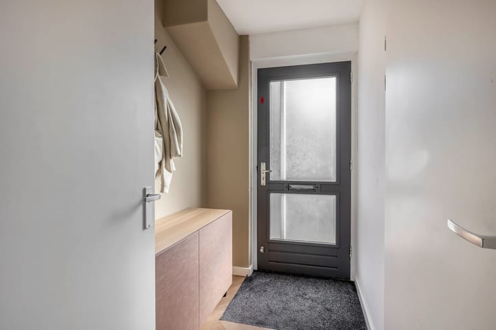 Photo 6 of Julianastraat 15-B