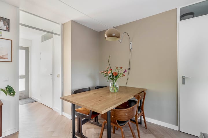 Photo 13 of Julianastraat 15-B