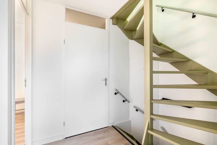 Photo 17 of Julianastraat 15-B