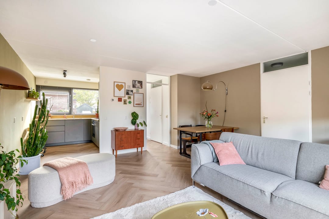 Foto 2 van Julianastraat 15-B