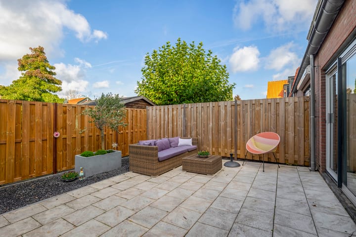 Photo 27 of Julianastraat 15-B