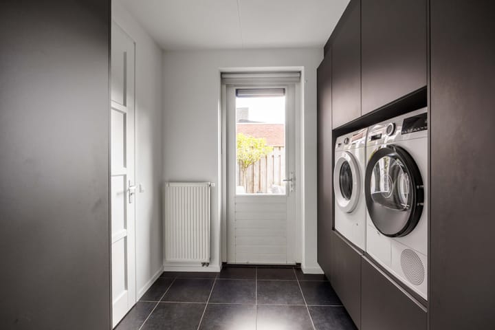 Photo 38 of Ebbenhout 18